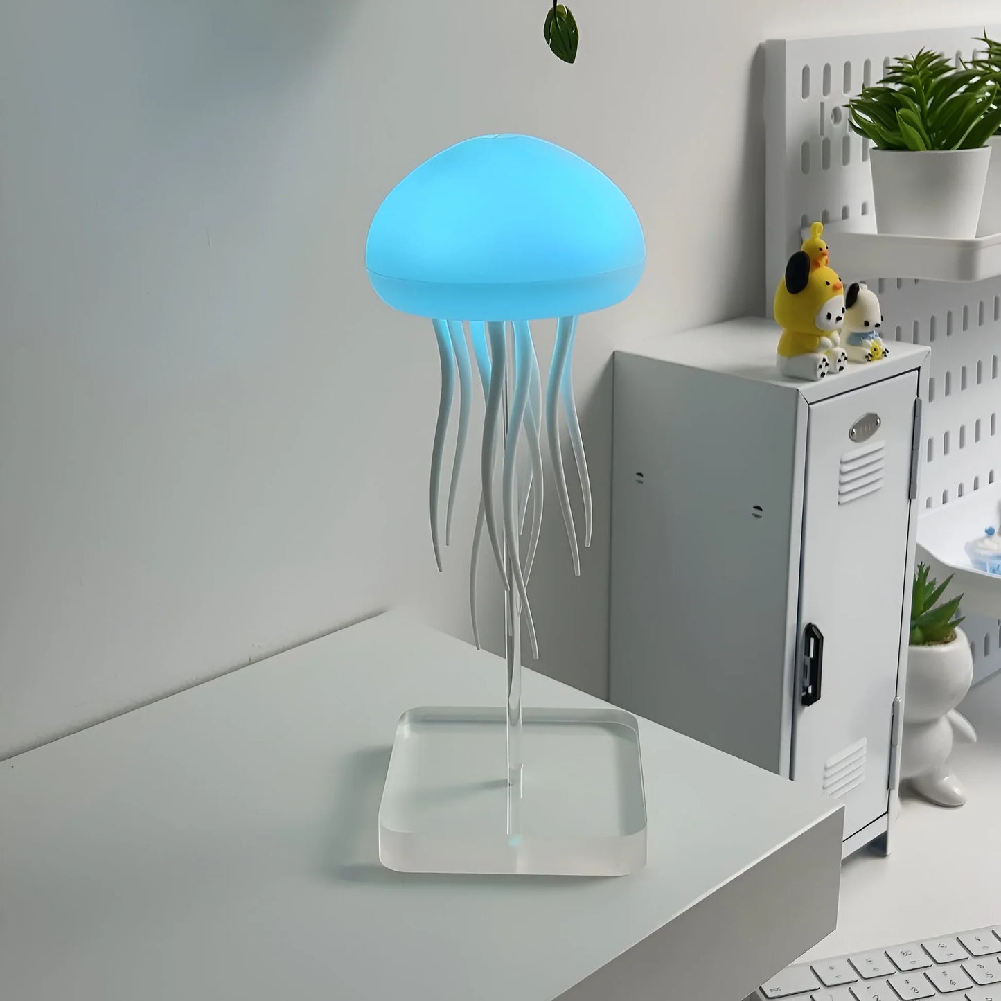 Lunaris's Dancing Jellyfish Lamp