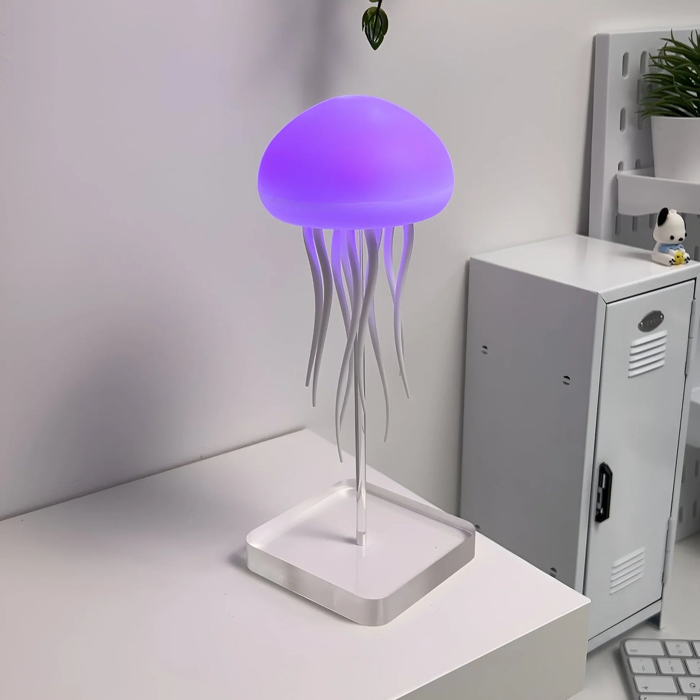 Lunaris's Dancing Jellyfish Lamp